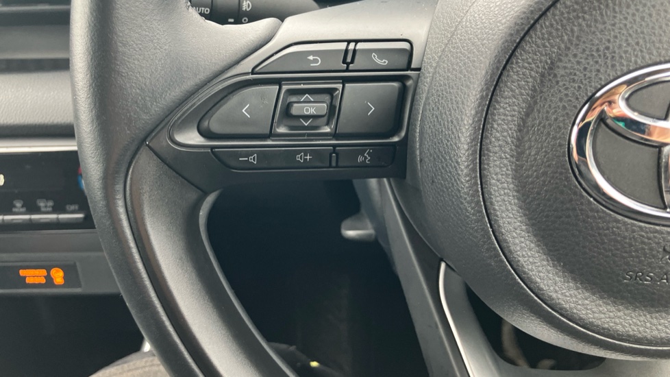 Toyota Yaris 1.5 Hybrid Design 5dr CVT Hybrid Hatchback - Image 34