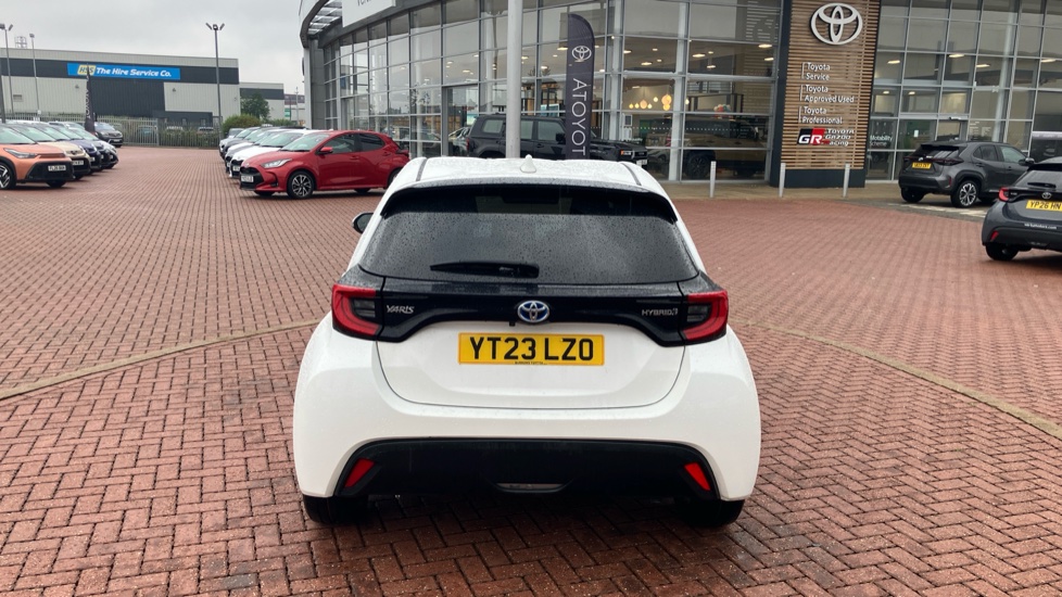 Toyota Yaris 1.5 Hybrid Design 5dr CVT Hybrid Hatchback - Image 46