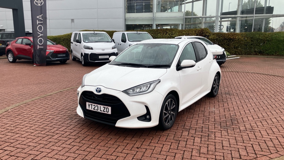 Toyota Yaris 1.5 Hybrid Design 5dr CVT Hybrid Hatchback - Image 49