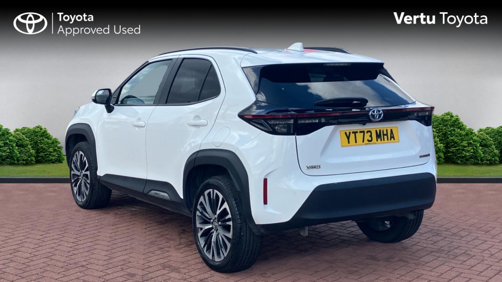 Toyota Yaris Cross 1.5 Hybrid Excel 5dr CVT Hybrid Estate - Image 4