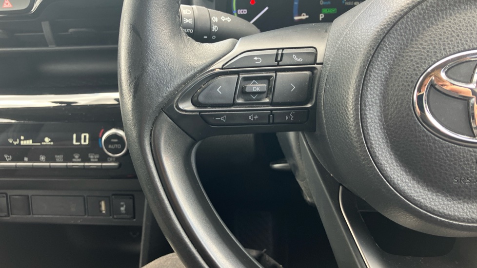 Toyota Yaris Cross 1.5 Hybrid Excel 5dr CVT Hybrid Estate - Image 34