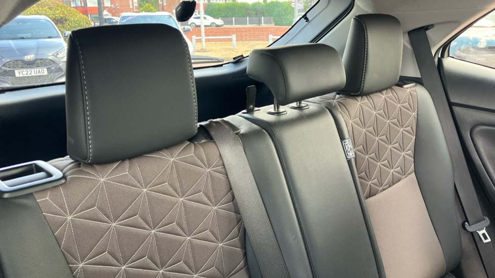 Toyota Yaris Cross 1.5 Hybrid Excel 5dr CVT Hybrid Estate - Image 35