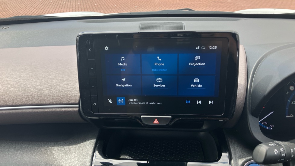 Toyota Yaris Cross 1.5 Hybrid Excel 5dr CVT Hybrid Estate - Image 40