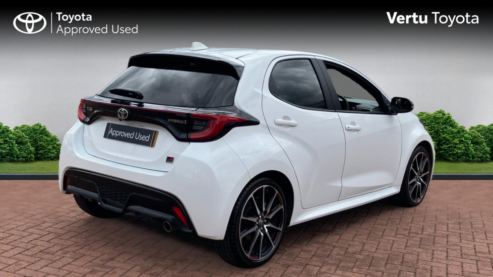 Toyota Yaris 1.5 Hybrid GR Sport 5dr CVT Hybrid Hatchback - Image 2