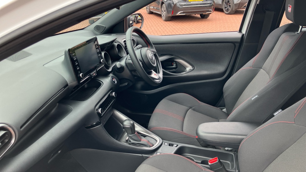 Toyota Yaris 1.5 Hybrid GR Sport 5dr CVT Hybrid Hatchback - Image 5