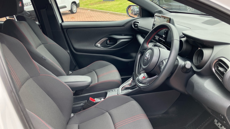 Toyota Yaris 1.5 Hybrid GR Sport 5dr CVT Hybrid Hatchback - Image 12