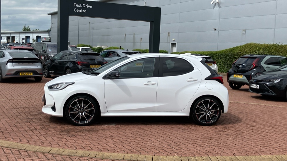 Toyota Yaris 1.5 Hybrid GR Sport 5dr CVT Hybrid Hatchback - Image 24