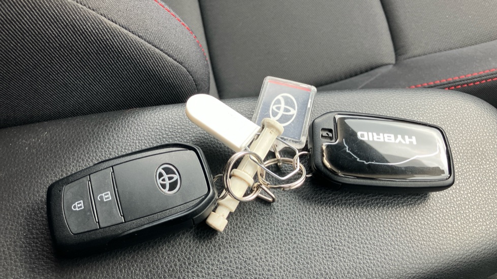 Toyota Yaris 1.5 Hybrid GR Sport 5dr CVT Hybrid Hatchback - Image 28