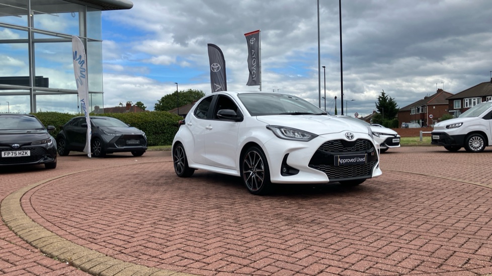 Toyota Yaris 1.5 Hybrid GR Sport 5dr CVT Hybrid Hatchback - Image 48