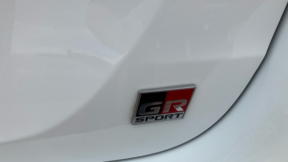 Toyota Yaris 1.5 Hybrid GR Sport 5dr CVT Hybrid Hatchback - Image 50