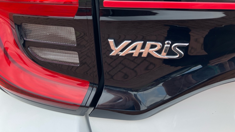 Toyota Yaris 1.5 Hybrid GR Sport 5dr CVT Hybrid Hatchback - Image 51