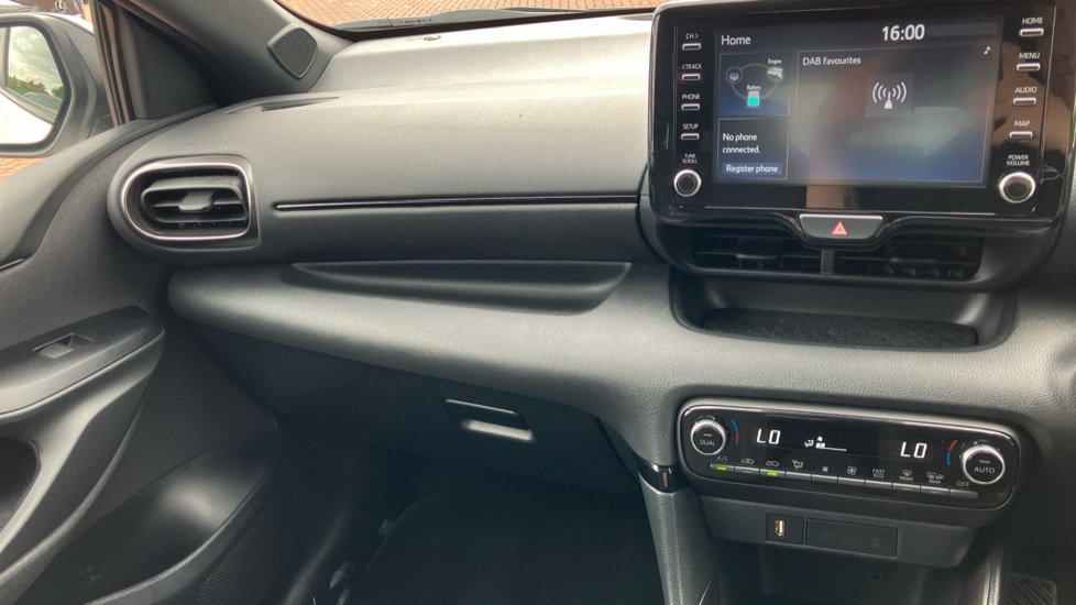 Toyota Yaris 1.5 Hybrid GR Sport 5dr CVT Hybrid Hatchback - Image 57