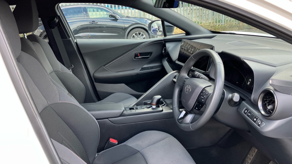 Toyota C-HR 1.8 Hybrid Design 5dr CVT Hybrid Hatchback - Image 12
