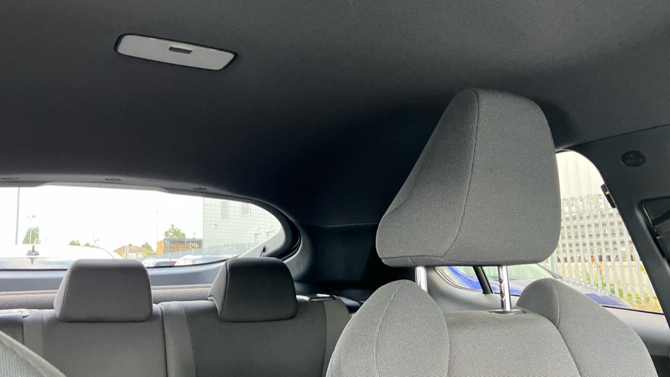 Toyota C-HR 1.8 Hybrid Design 5dr CVT Hybrid Hatchback - Image 19
