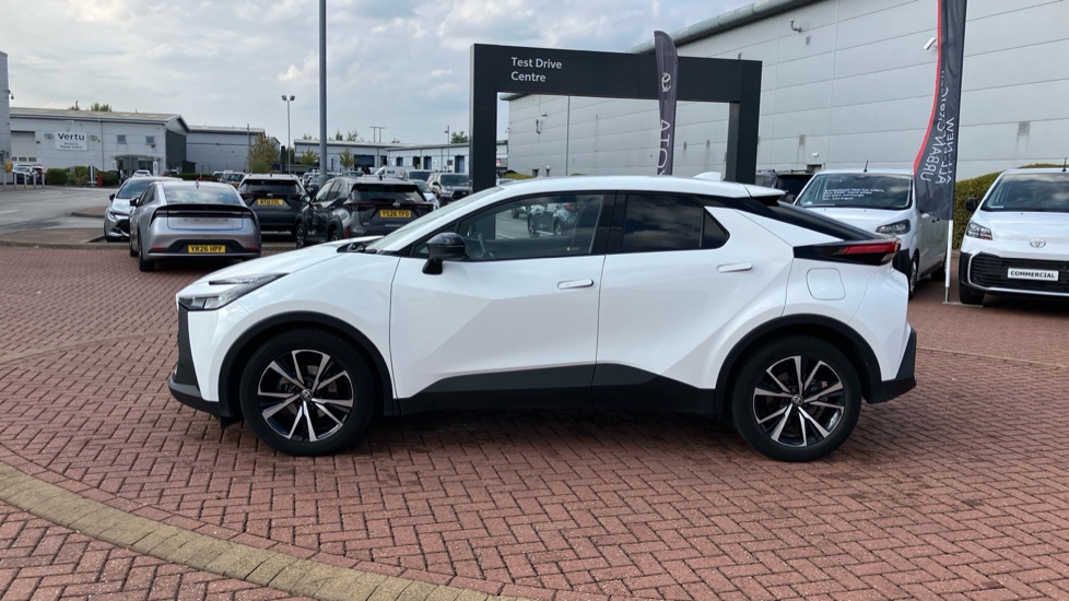 Toyota C-HR 1.8 Hybrid Design 5dr CVT Hybrid Hatchback - Image 24