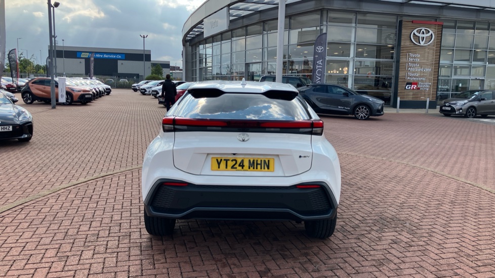 Toyota C-HR 1.8 Hybrid Design 5dr CVT Hybrid Hatchback - Image 26