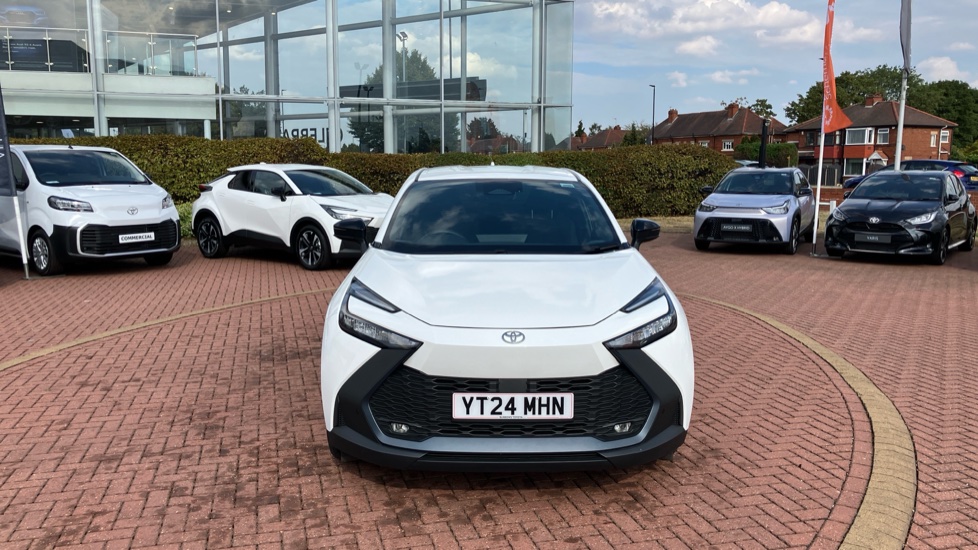 Toyota C-HR 1.8 Hybrid Design 5dr CVT Hybrid Hatchback - Image 43