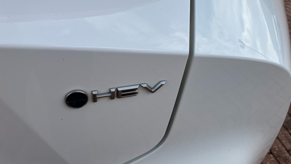 Toyota C-HR 1.8 Hybrid Design 5dr CVT Hybrid Hatchback - Image 53