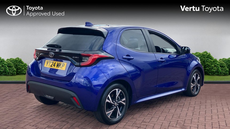 Toyota Yaris 1.5 Hybrid Design 5dr CVT Hybrid Hatchback - Image 2
