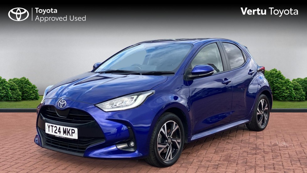 Toyota Yaris 1.5 Hybrid Design 5dr CVT Hybrid Hatchback - Image 3