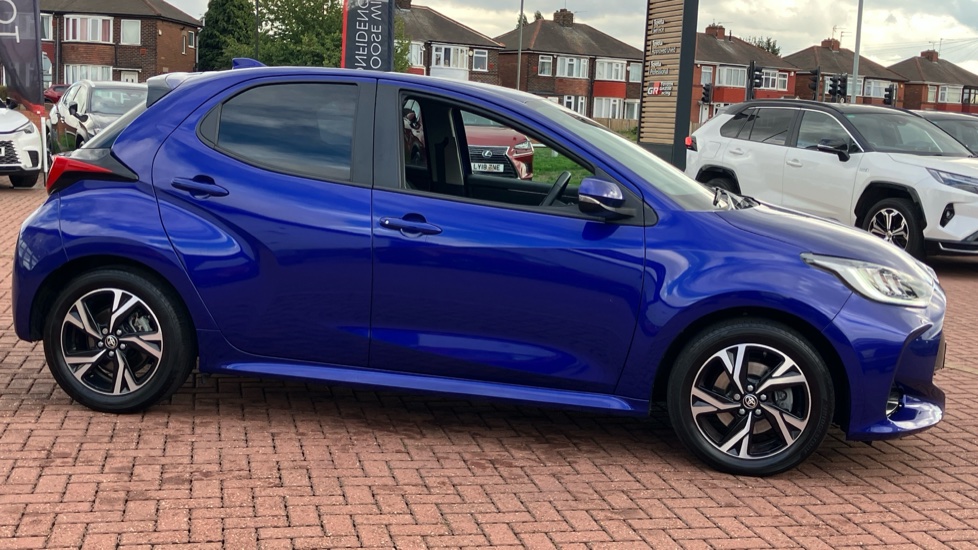 Toyota Yaris 1.5 Hybrid Design 5dr CVT Hybrid Hatchback - Image 23