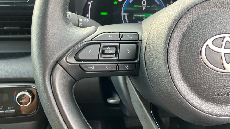 Toyota Yaris 1.5 Hybrid Design 5dr CVT Hybrid Hatchback - Image 34