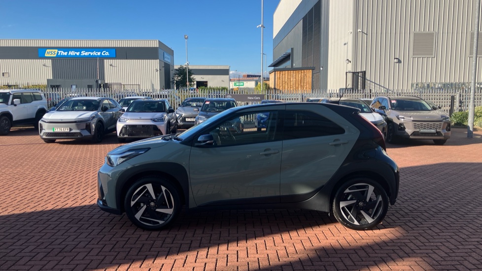 Toyota Aygo X 1.5 Hybrid Design 5dr CVT Hybrid Hatchback - Image 24