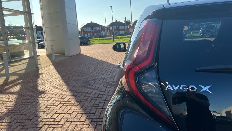 Toyota Aygo X 1.5 Hybrid Design 5dr CVT Hybrid Hatchback - Image 36
