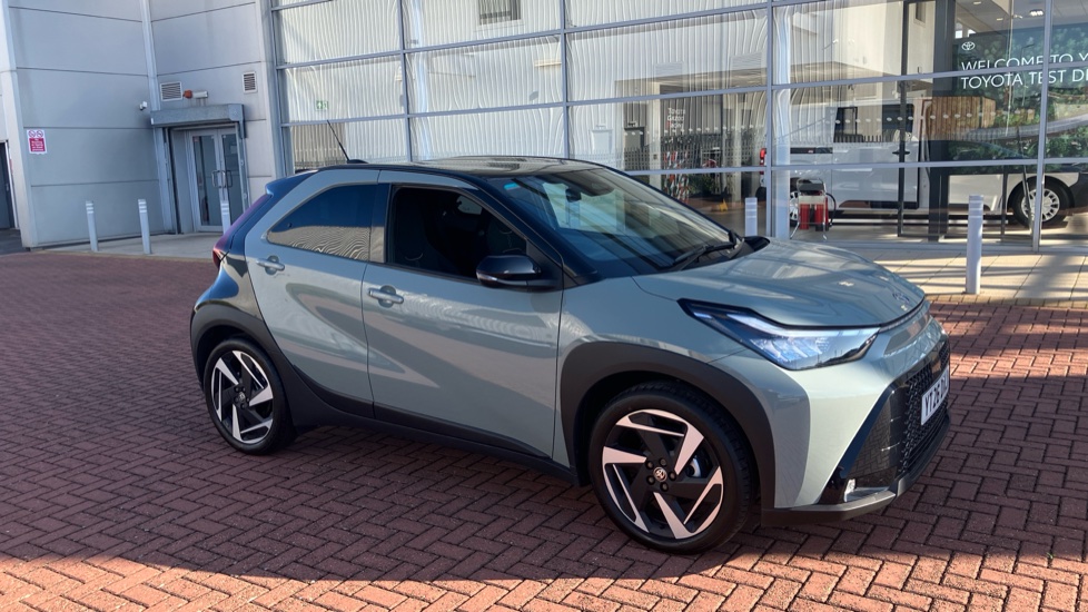 Toyota Aygo X 1.5 Hybrid Design 5dr CVT Hybrid Hatchback - Image 51