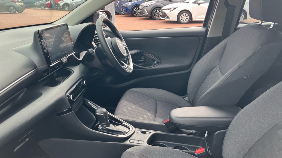 Toyota Yaris 1.5 Hybrid Design 5dr CVT Hybrid Hatchback - Image 5