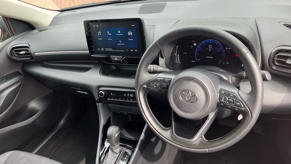 Toyota Yaris 1.5 Hybrid Design 5dr CVT Hybrid Hatchback - Image 6