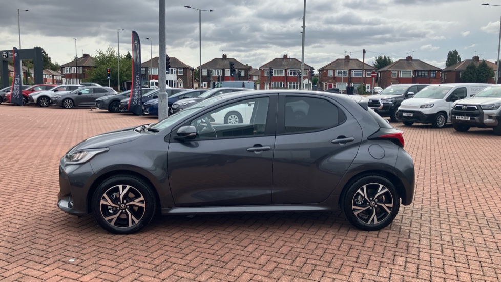 Toyota Yaris 1.5 Hybrid Design 5dr CVT Hybrid Hatchback - Image 24