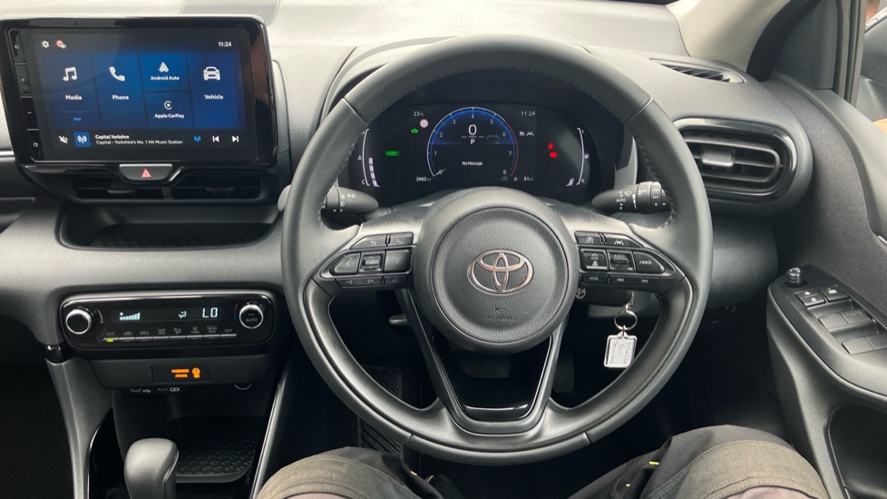 Toyota Yaris 1.5 Hybrid Design 5dr CVT Hybrid Hatchback - Image 57