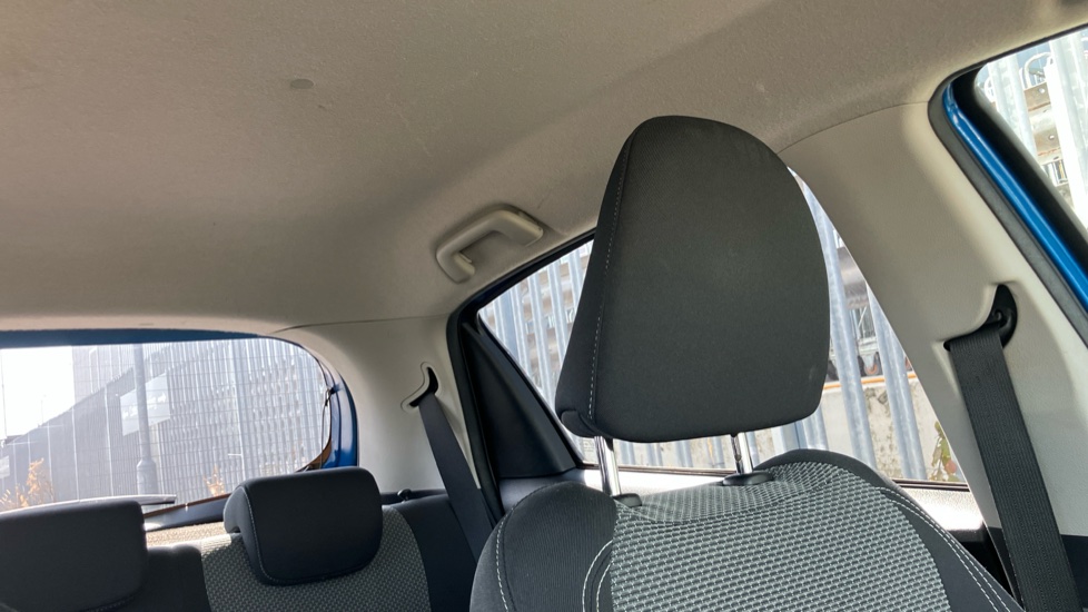 Toyota Yaris 1.5 Hybrid Icon 5dr CVT Hybrid Hatchback - Image 19