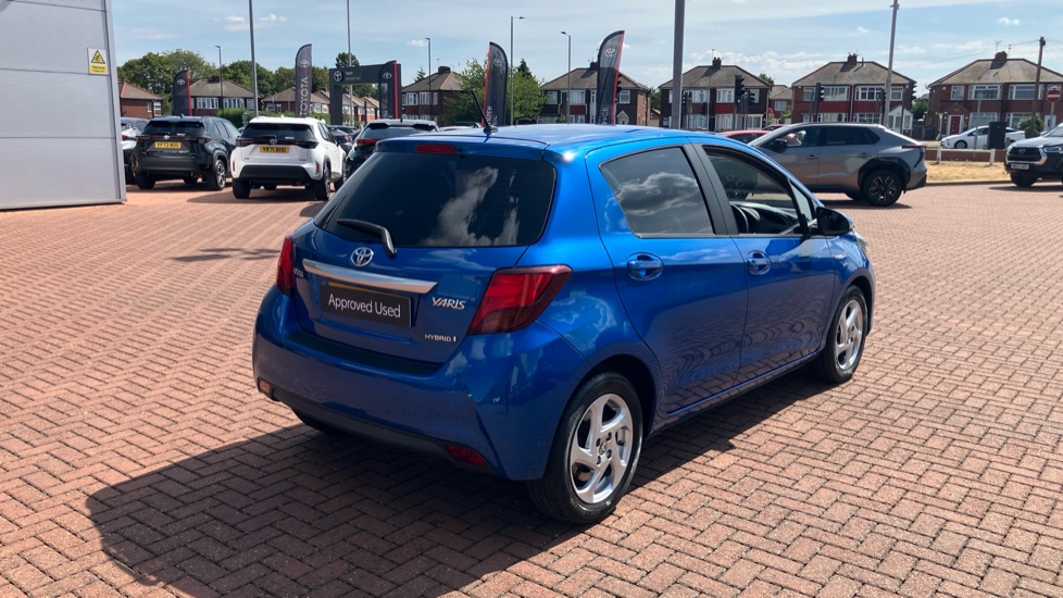 Toyota Yaris 1.5 Hybrid Icon 5dr CVT Hybrid Hatchback - Image 47