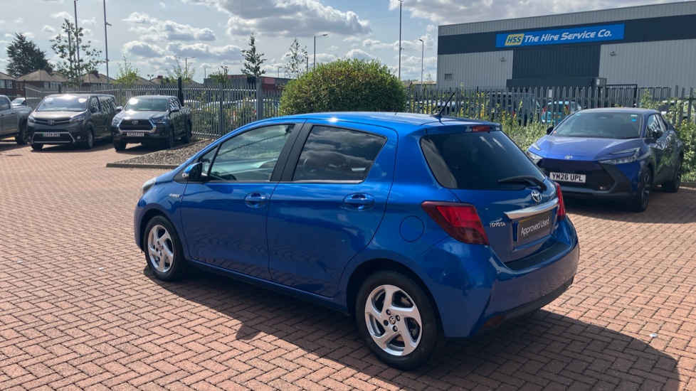 Toyota Yaris 1.5 Hybrid Icon 5dr CVT Hybrid Hatchback - Image 50