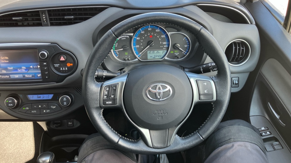 Toyota Yaris 1.5 Hybrid Icon 5dr CVT Hybrid Hatchback - Image 58