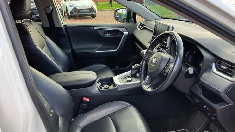 Toyota RAV4 2.5 VVT-i Hybrid Excel 5dr CVT Hybrid Estate - Image 12