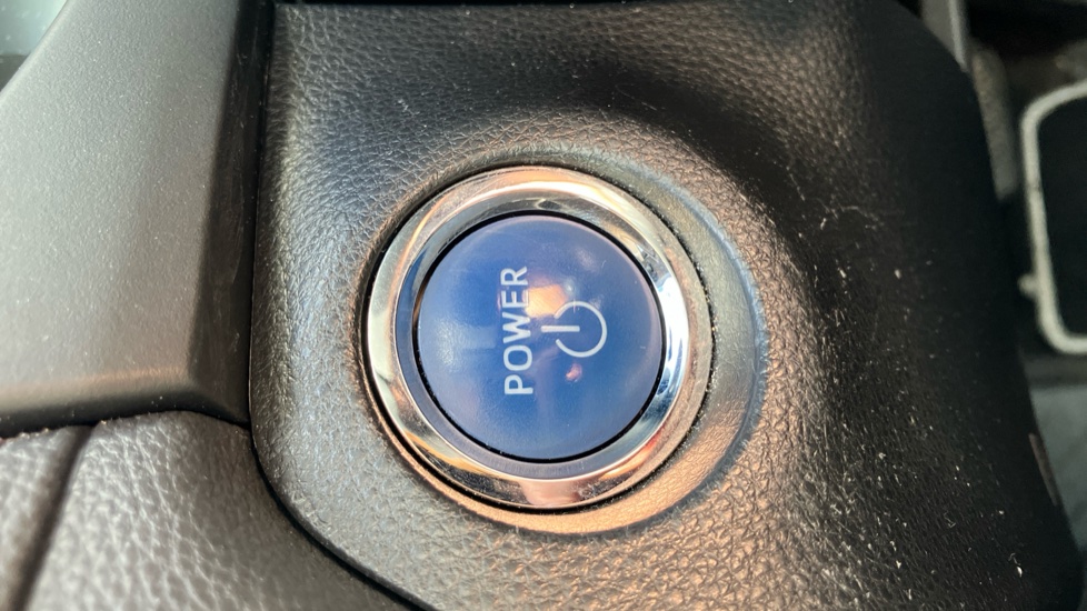 Toyota RAV4 2.5 VVT-i Hybrid Excel 5dr CVT Hybrid Estate - Image 16