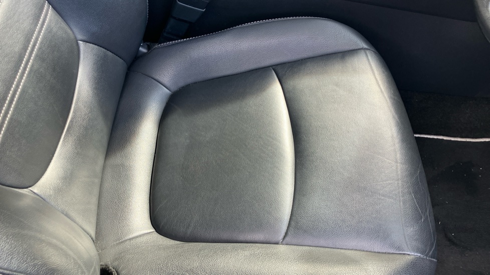 Toyota RAV4 2.5 VVT-i Hybrid Excel 5dr CVT Hybrid Estate - Image 17