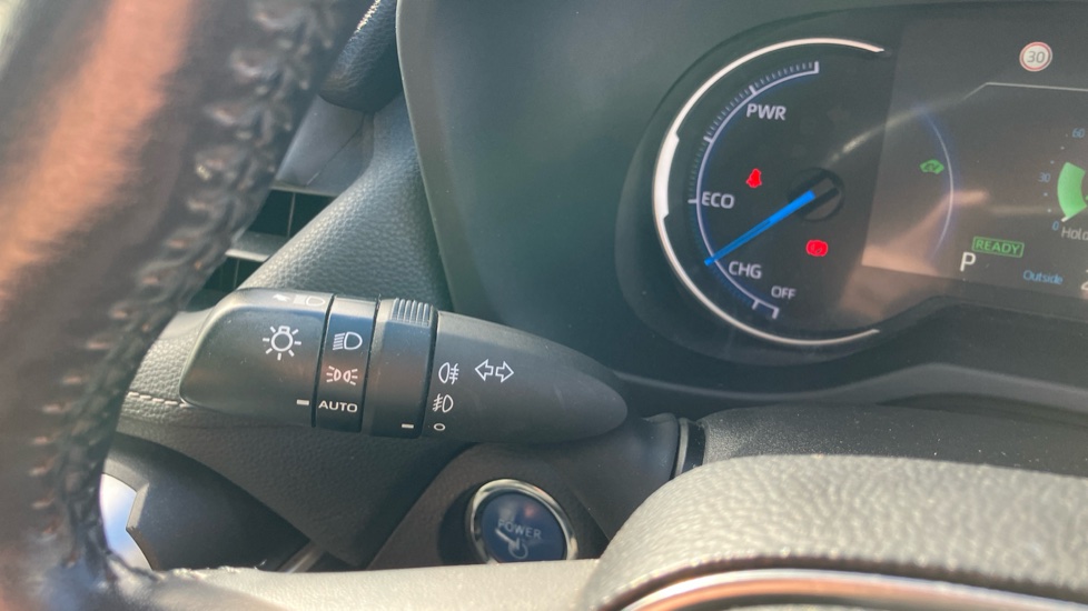 Toyota RAV4 2.5 VVT-i Hybrid Excel 5dr CVT Hybrid Estate - Image 32