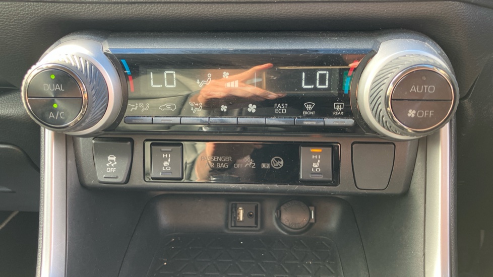 Toyota RAV4 2.5 VVT-i Hybrid Excel 5dr CVT Hybrid Estate - Image 34