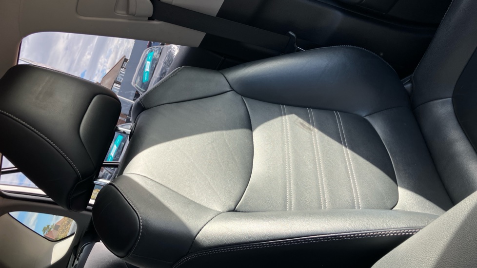 Toyota RAV4 2.5 VVT-i Hybrid Excel 5dr CVT Hybrid Estate - Image 66