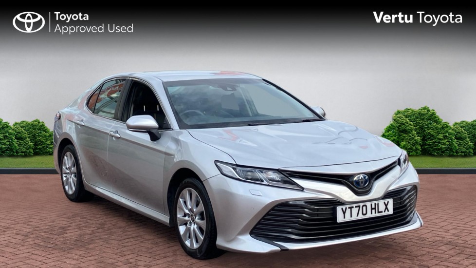 Toyota Camry 2.5 VVT-i Hybrid Design 4dr CVT Hybrid Saloon - Image 1