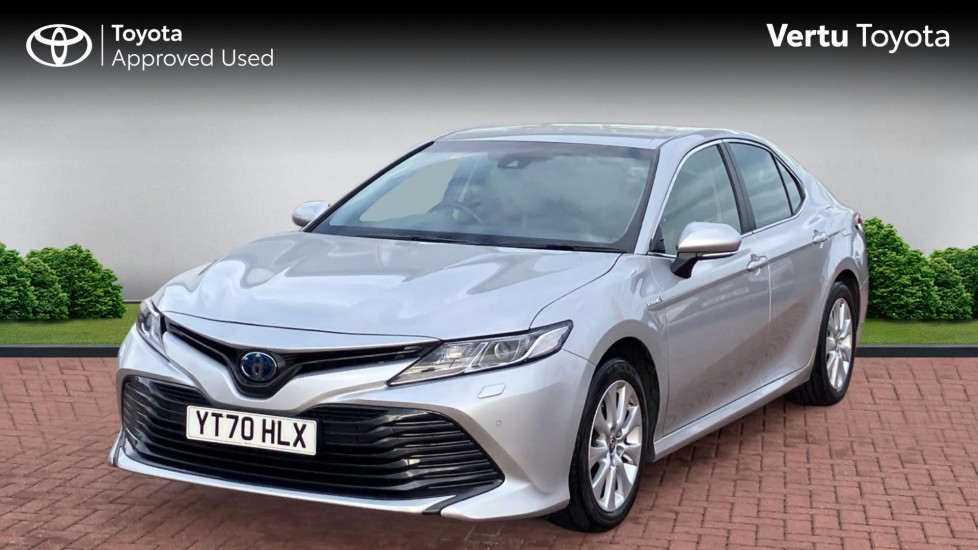 Toyota Camry 2.5 VVT-i Hybrid Design 4dr CVT Hybrid Saloon - Image 3