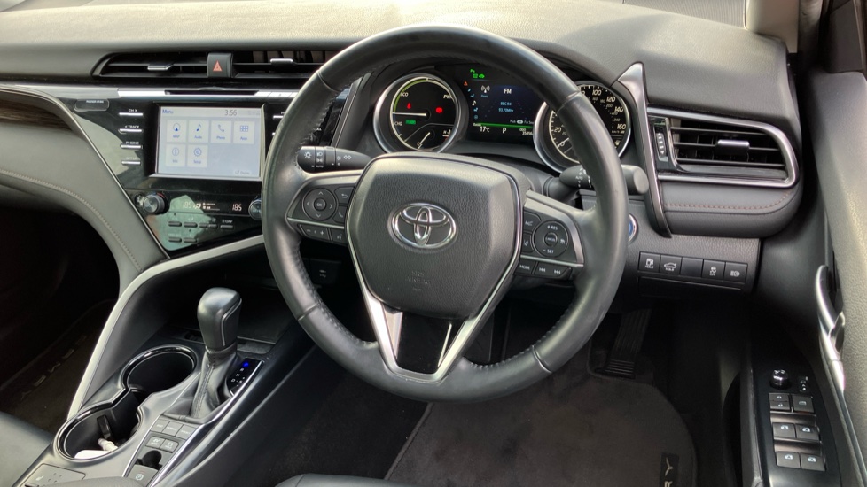 Toyota Camry 2.5 VVT-i Hybrid Design 4dr CVT Hybrid Saloon - Image 7