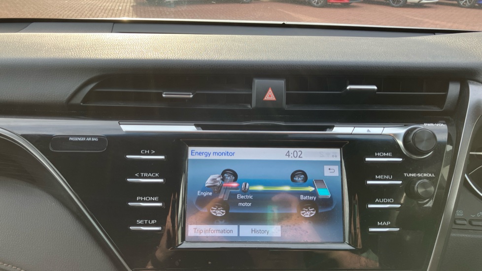 Toyota Camry 2.5 VVT-i Hybrid Design 4dr CVT Hybrid Saloon - Image 40
