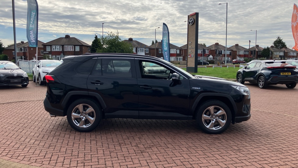 Toyota RAV4 2.5 VVT-i Hybrid Design 5dr CVT 2WD Hybrid Estate - Image 23