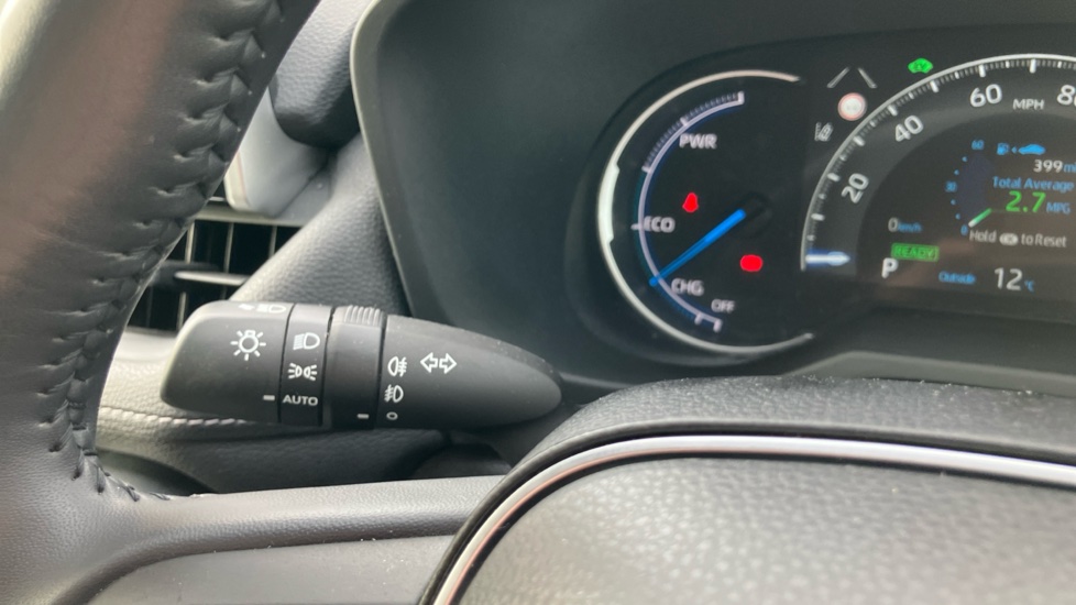 Toyota RAV4 2.5 VVT-i Hybrid Design 5dr CVT 2WD Hybrid Estate - Image 31