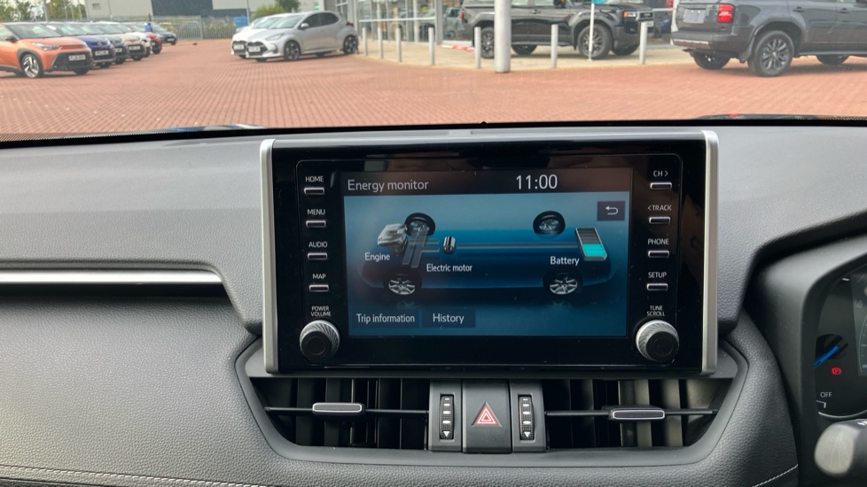 Toyota RAV4 2.5 VVT-i Hybrid Design 5dr CVT 2WD Hybrid Estate - Image 39